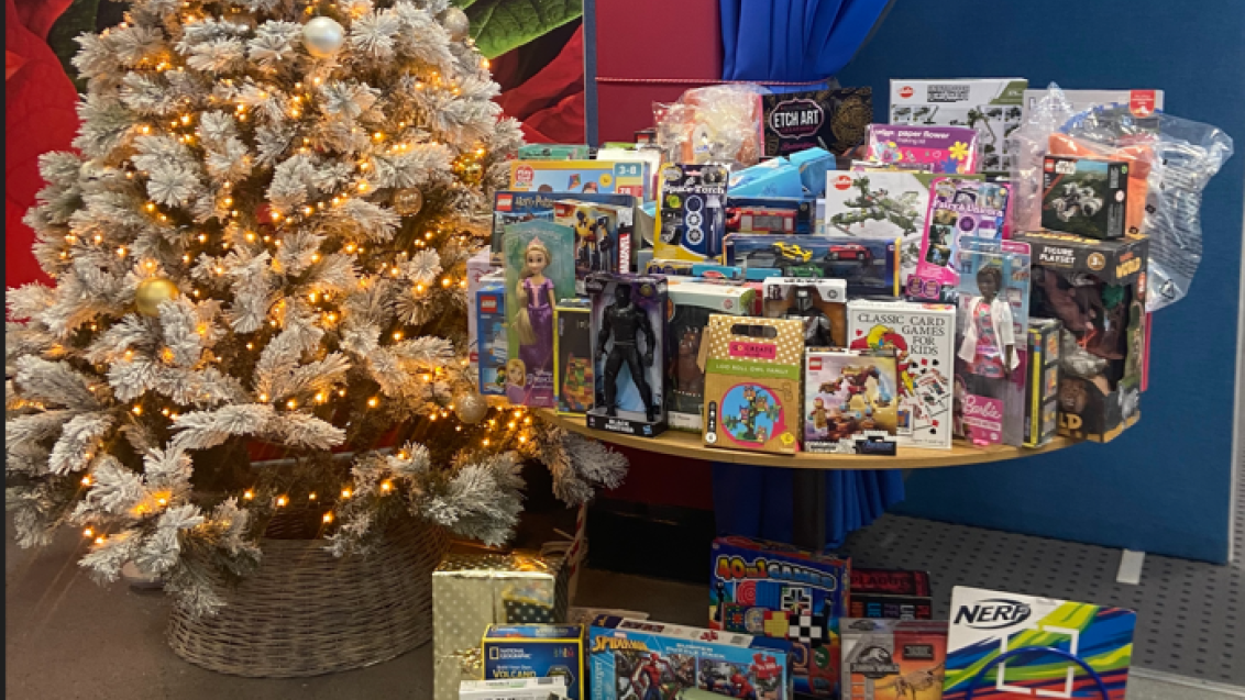 Christmas Tree & Toys