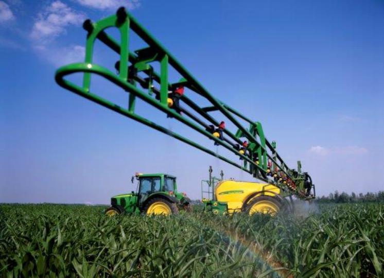 Maize sprayer